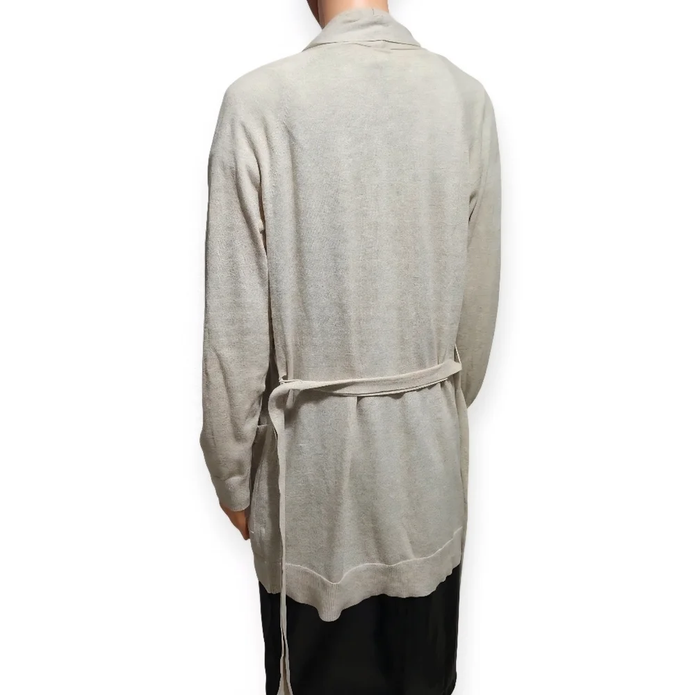 Elegant Cream Women's Cardigan - Picture 5 of 6